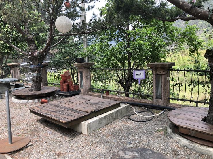 附設有烤肉區，想野炊的話可以聯繫老闆娘>Ɐ<!